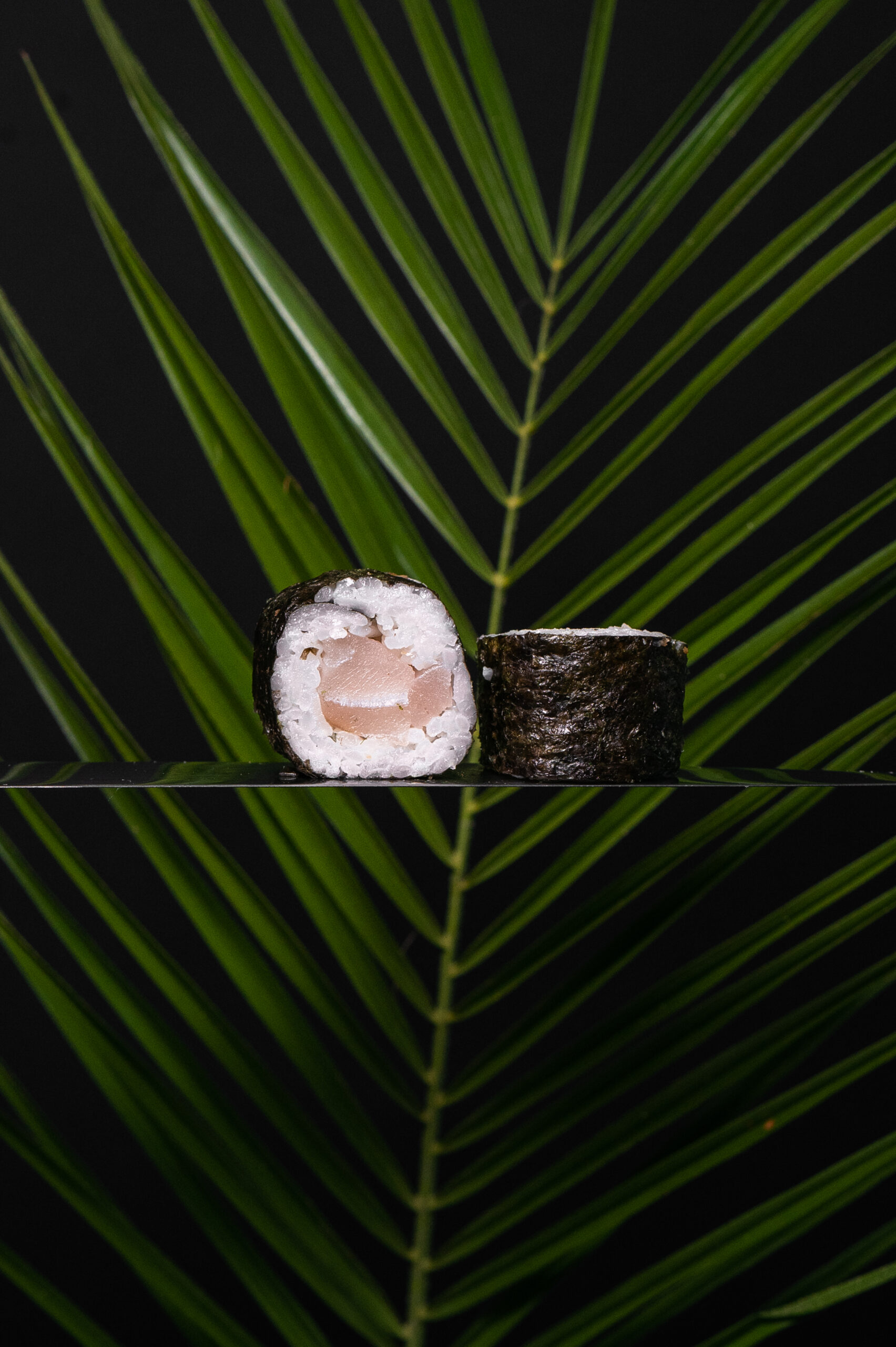maki-z-okunem-scaled